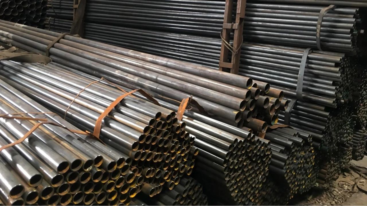 Why are ASTM A214 Pipes the Best Choice in Heat Exchangers?